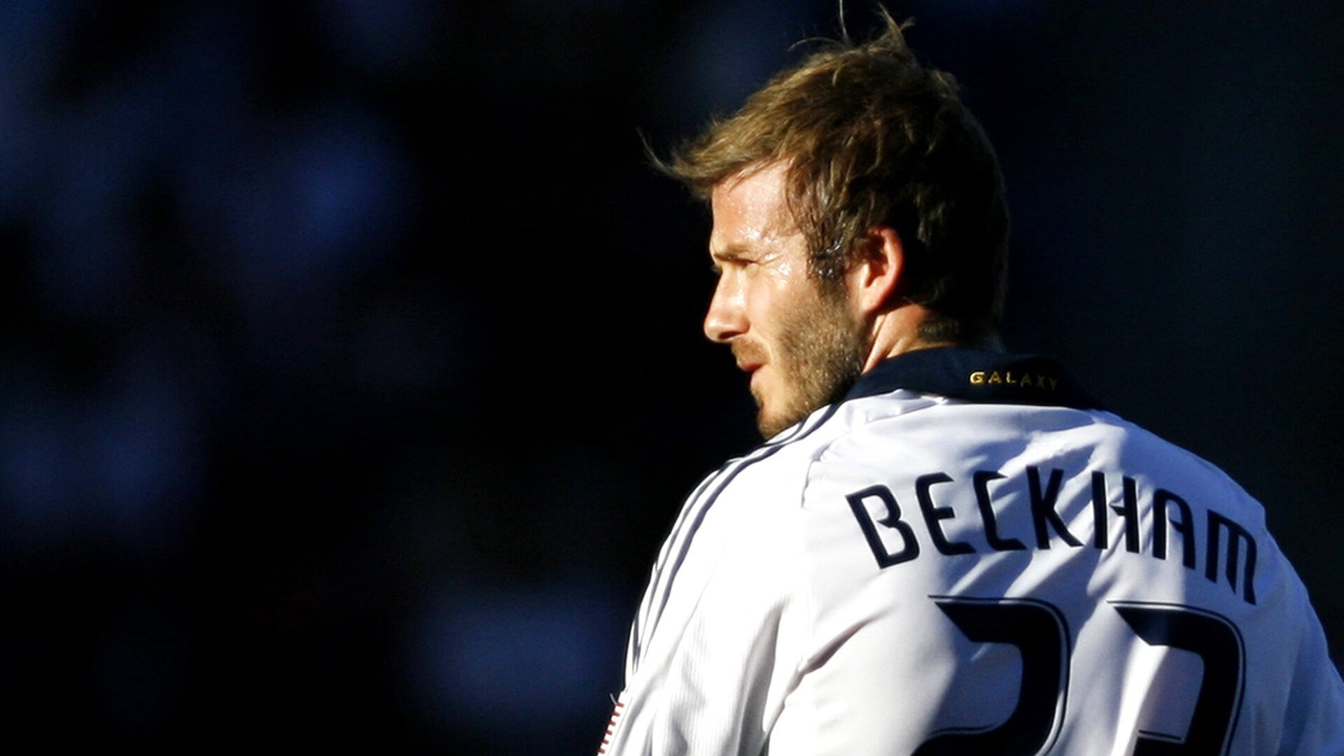 年轻球员在关键战中脱颖而出，年轻球员最佳阵容